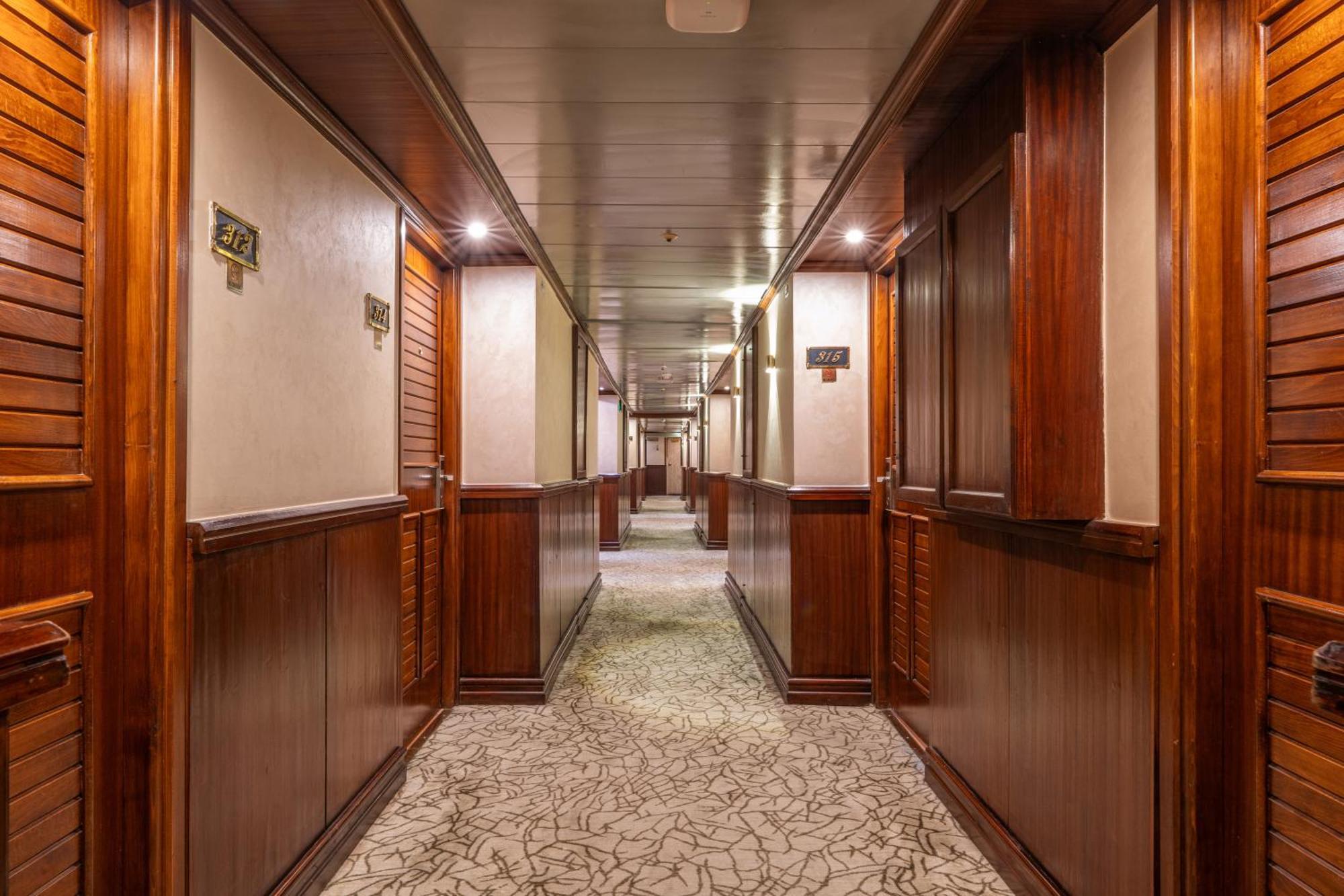 Hotel Magic I Nile Cruise Deluxe Boat The Scheduled Departure Is On Saturday For A 7-Day Nile Cruise Luxor Exterior foto